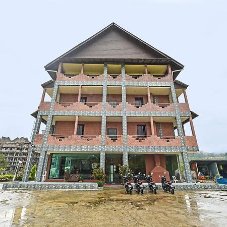 Oyo 90722 D'Puncak Hotel Cameron Highlands Exterior foto