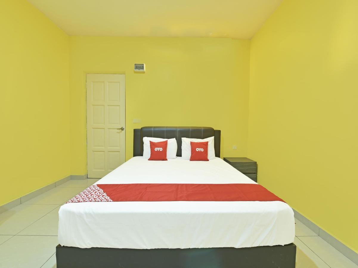 Oyo 90722 D'Puncak Hotel Cameron Highlands Exterior foto