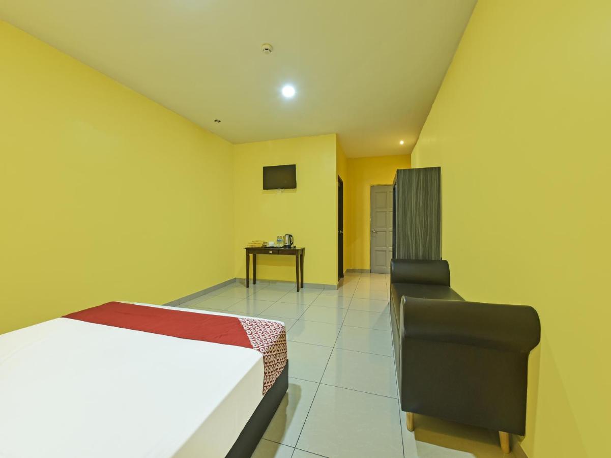 Oyo 90722 D'Puncak Hotel Cameron Highlands Exterior foto