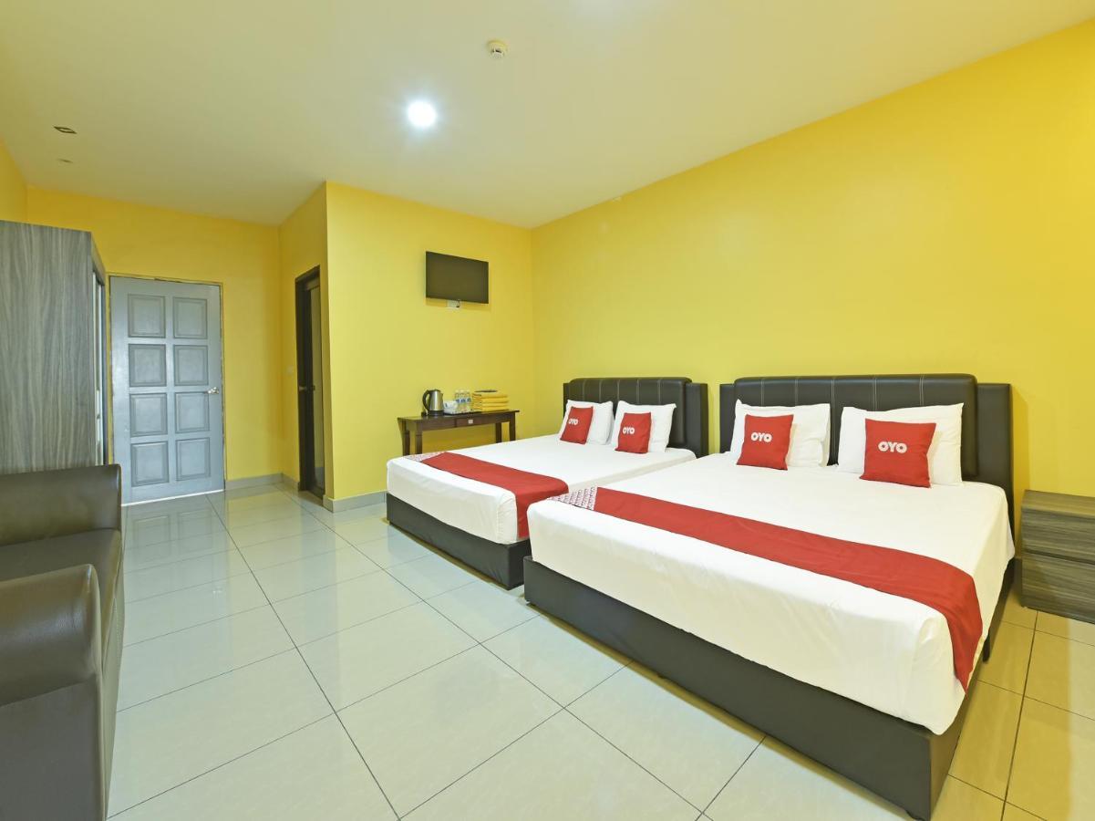 Oyo 90722 D'Puncak Hotel Cameron Highlands Exterior foto