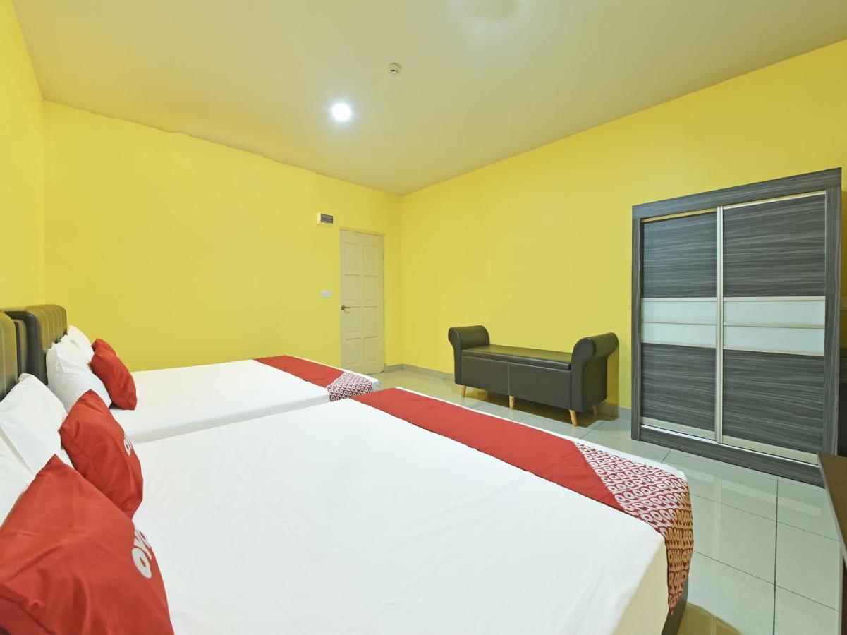 Oyo 90722 D'Puncak Hotel Cameron Highlands Exterior foto
