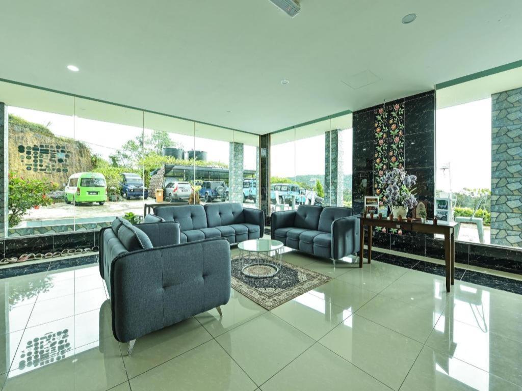 Oyo 90722 D'Puncak Hotel Cameron Highlands Exterior foto